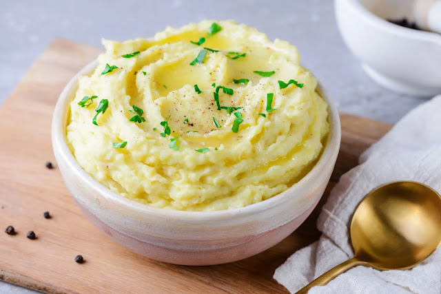 Creamy Comfort: A Perfect Mashed Potatoes Recipe