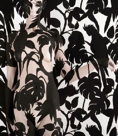 Camouflage Female Forms Make Beautiful Bodies of Art | Designs