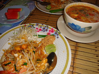 tom yum & pad tai