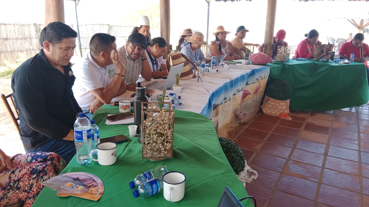 https://lanochedelarcoiris.blogspot.com/La Guajira: sede de la sesión número 72 para los Pueblos Indígenas pertenecientes a la Mesa Permanente de Concertación Nacional