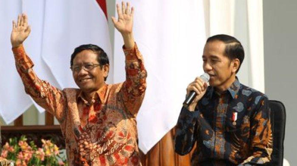 SAFAHAD - Keraguan terhadap kepemimpinan Presiden Joko Widodo kini tak lagi hanya muncul dari masyarakat biasa, tapi sudah menyambar ke pejabat pemerintahan itu sendiri.
