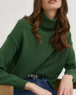 modne swetry damskie 2023