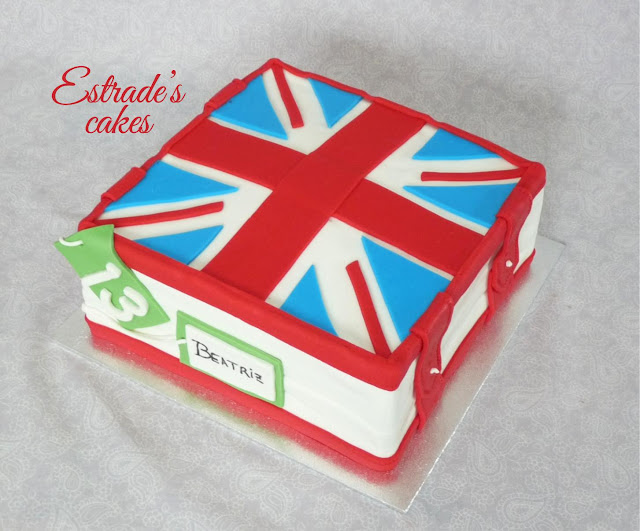 tarta cuadrada de maleta británica-3