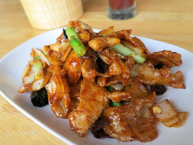 Thai-Fried-Chicken-Johor-Bahru