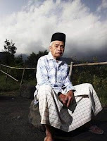 RIWAYAT HIDUP MBAH MARIDJAN SANG JURU KUNCI GUNUNG MERAPI