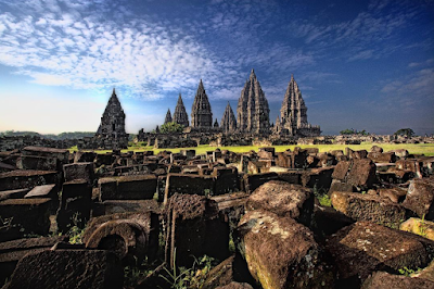 Belum Lengkap Rasanya Jika Belum Ke Candi Prambanan Yogyakarta