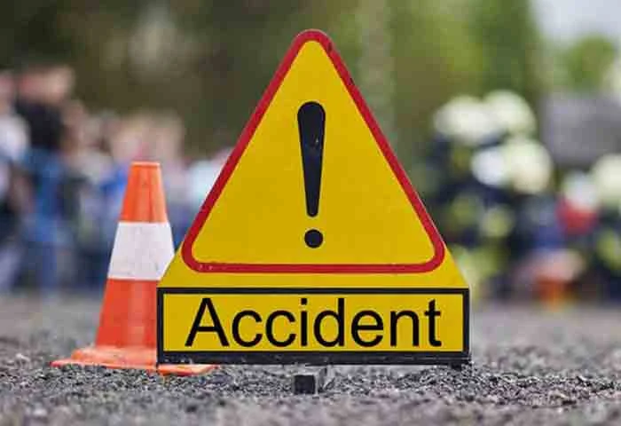 News, National, Jammu, Kashmir, Injured, Accident, Death, Medical College, Jammu And Kashmir: Three Of Family died In Road Accident.