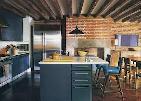 beams ceiling in modern interior