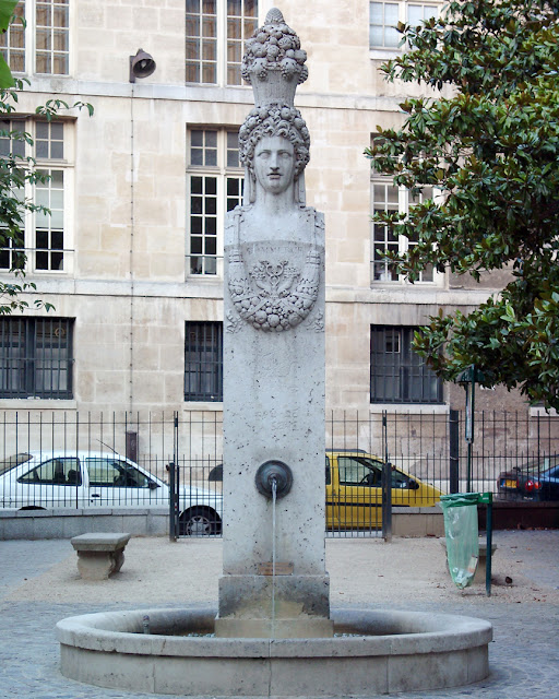 Fontaine du Marché-aux-Carmes by Alexandre-Évariste Fragonard, Square Gabriel-Pierné, Paris