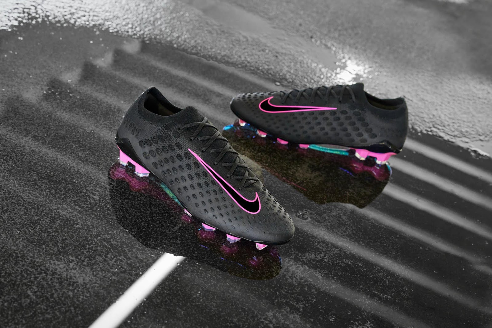 Nike Gripknit Phantom GX Elite FG - Hyper Pink & White - SoccerPro