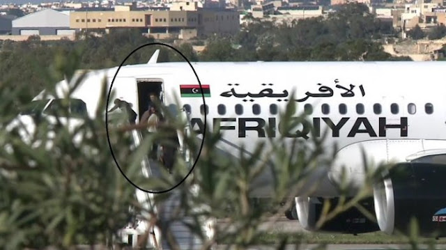 pembebasan penumpang maskapai Libya Afriqiyah Airlines