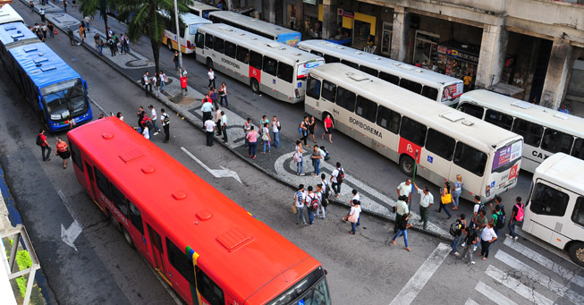 Paralisação de motoristas e cobradores nesta quinta-feira