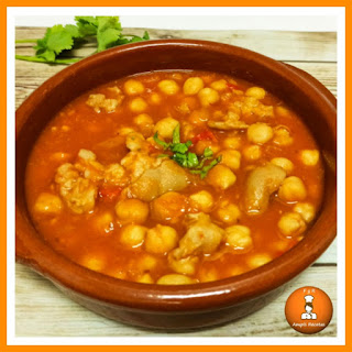 Receta-Garbanzos-manitas-patas-cerdo-marrano