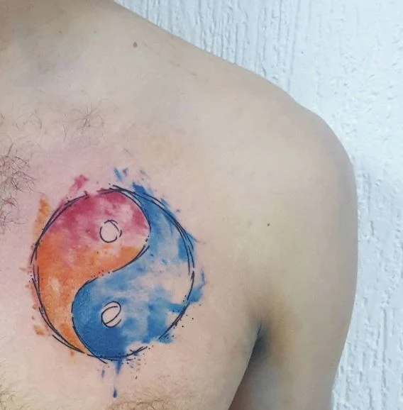 tatuaje de yin yang estilo acuarela