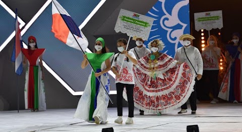 Estudiante de CBS en Festival Mundial de Folklore en Russia - 2021