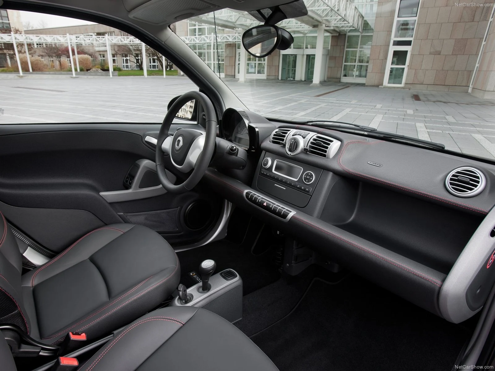 Hình ảnh xe ô tô Smart fortwo sharpred 2012 & nội ngoại thất
