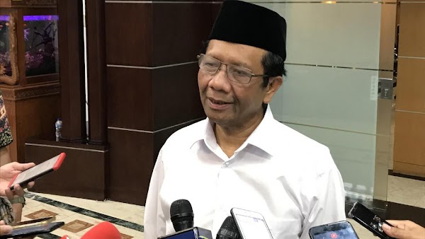 Mahfud Soal 'Surat Cekal' HRS: Itu Surat Resmi atau Cuma Berita Koran?