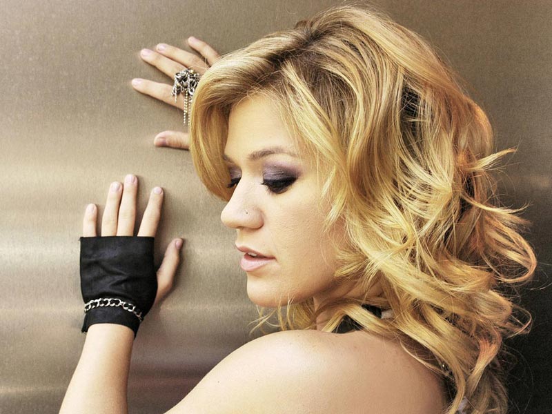 Kelly Clarkson Hollywood Singer Profile-Pics | All About Hollywood