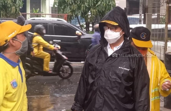 Diguyur Hujan Lebat Jakarta Tidak Banjir, Anies Dipuji Warganet