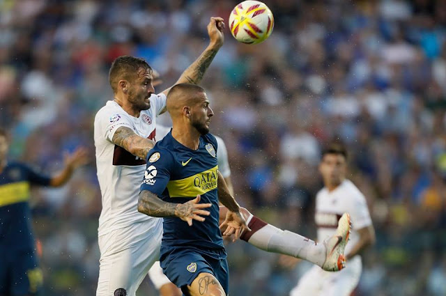 Boca venció 2-1 a Lanús y sueña con dar el golpe en la Superliga