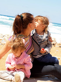 babies love mother