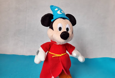 Pelúcia do Mickey Mago desenho Fantasia - Disney 26cm de altura  R$ 35,00