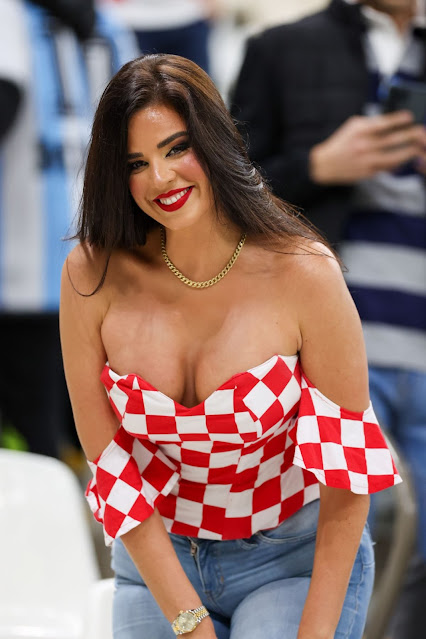 Ivana Knoll – Sexy Boobs at FIFA World Cup 2022 in Doha, Qatar