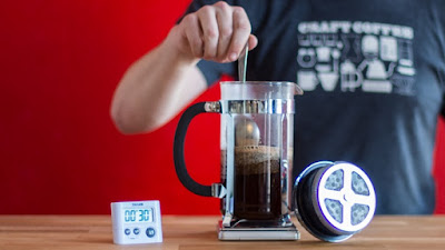 Cách pha cà phê French press - Bước 3