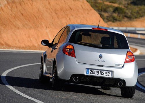 Leather salon Renault Clio Gordini 200 diversified with the metal and