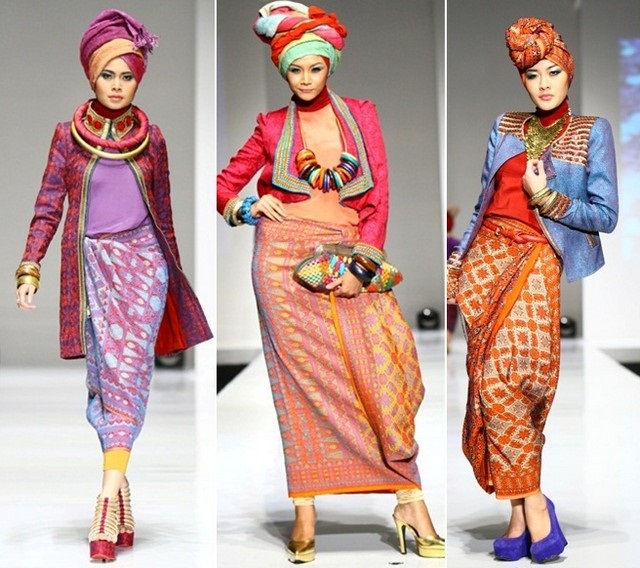 Model Baju Batik Wanita Muslimah Modern 2016