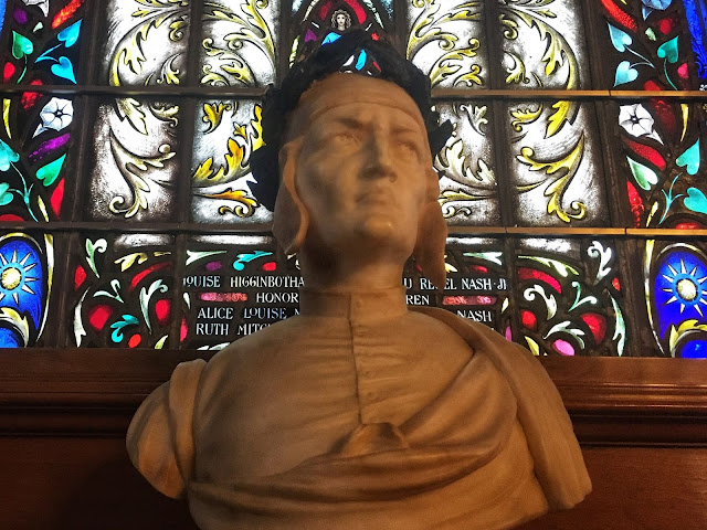 a bust of Dante Alighieri at the Armstrong Browning Library