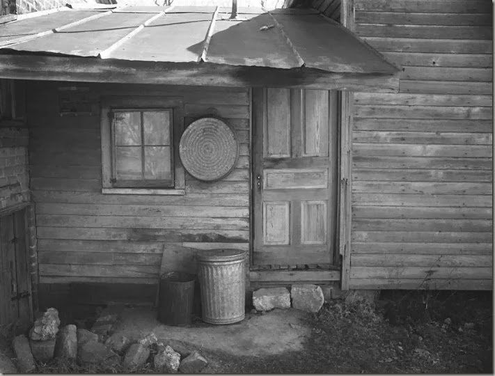 1930s-era-farmhouse-gerard-fritz