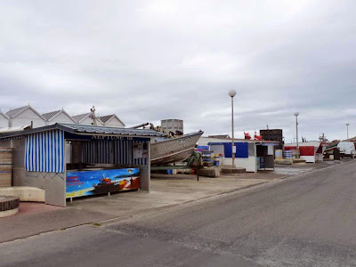 キベルヴィル Quiberville 魚屋のスタンド