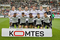 📸BURGOS C. F. 📆25 febrero 2024 ⬆️Unai Elgezabal, Álex Sancris, Miguel Atienza, Fer Niño, Aitor Córdoba, José Antonio Caro. ⬇️Kévin Appin, Curro Sánchez, Anderson Arroyo, José Matos, Dani Ojeda. BURGOS C. F. 1 🆚 REAL SPORTING DE GIJÓN 0 Domingo 25/02/2024, 16:15 horas. Campeonato de Liga de 2ª División, jornada 28. Burgos, estadio El Plantío: 11.083 espectadores. GOLES: ⚽1-0: 29. Dani Ojeda.