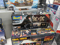 Toy Fair 2020 UK Revell Model Kits Rock Bands ACDC