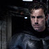 Liga da Justiça - Bruce Wayne é quem construiu o traje do Flash!