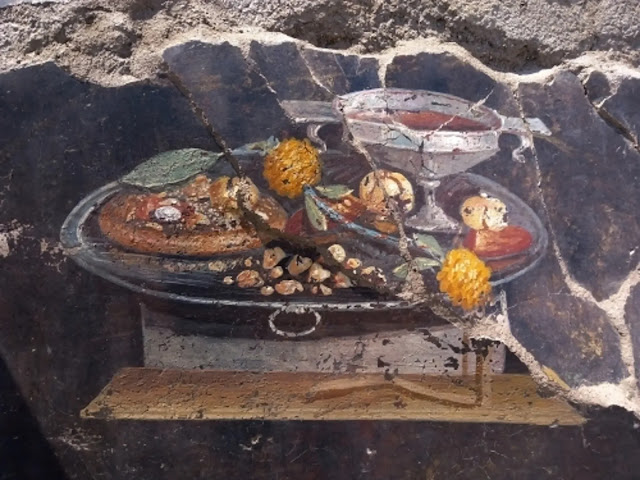 Πώς να φτιάξετε την «πίτσα» 2000 ετών που ανακαλύφθηκε σε μια νωπογραφία της Πομπηίας