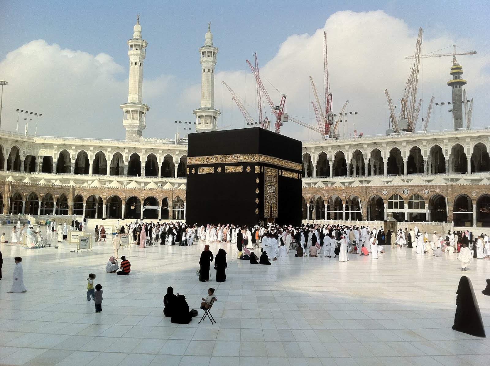 PENGALAMAN DI KOTA MAKKAH: " DataRan KaaBah"