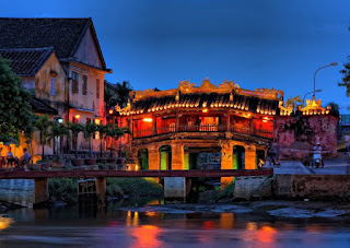 Pagoda bridge in Hoi An