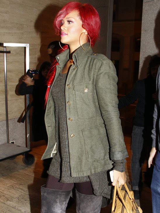 rihanna red hair wig. Rihanna with red wig on,