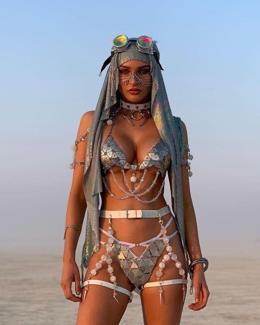 Cool Costumes In Burning Man Festival 2022