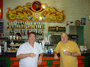 Tomando café ao lado do estádio de La Bombonera