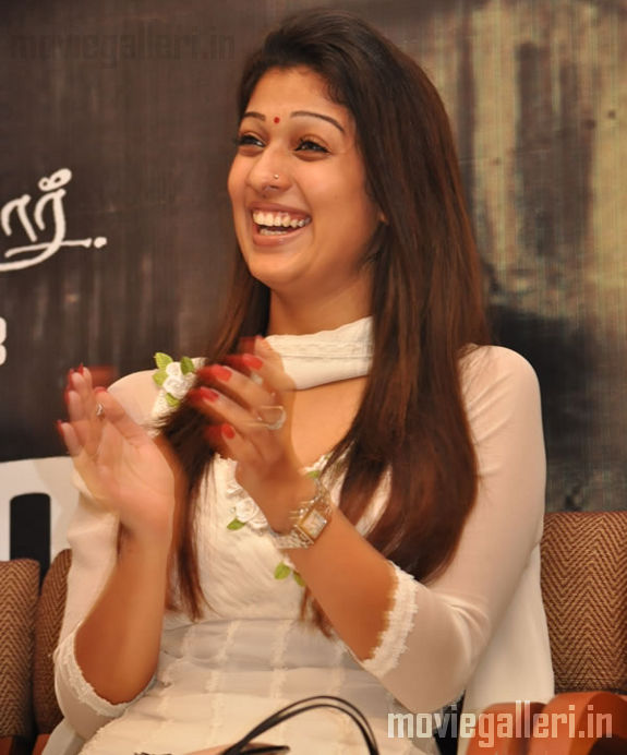 [Nayanthara-Aadhavan-100-Days-event-stills-02.jpg]