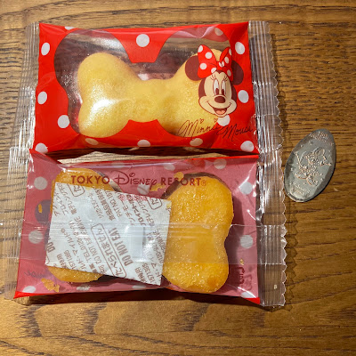 【ディズニーのお土産】TDR　「ミニーマウス　マドレーヌ　紙箱」ユーハイム