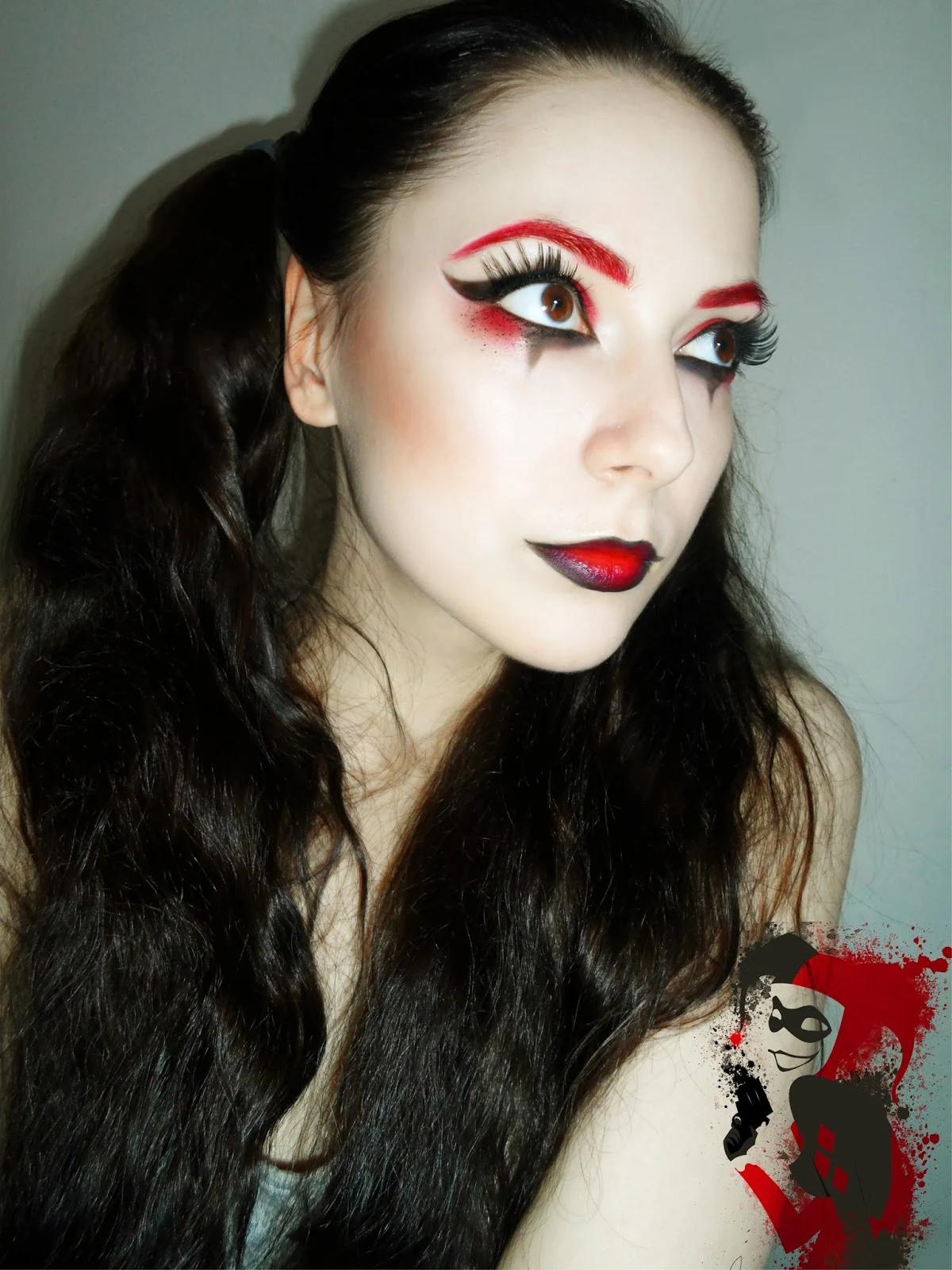 red and black makeup tutorial red eyebrown harley quinn arlequin makeup tutorial blogger pictures joker makeup liz breygel