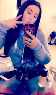 Nicole Covone clicking a selfie