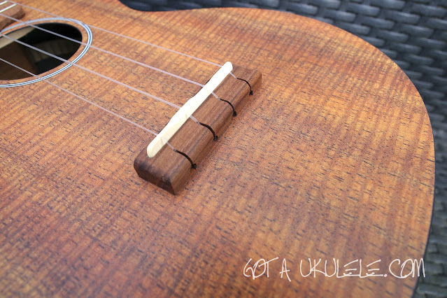 Martin 0XK Concert Ukulele bridge