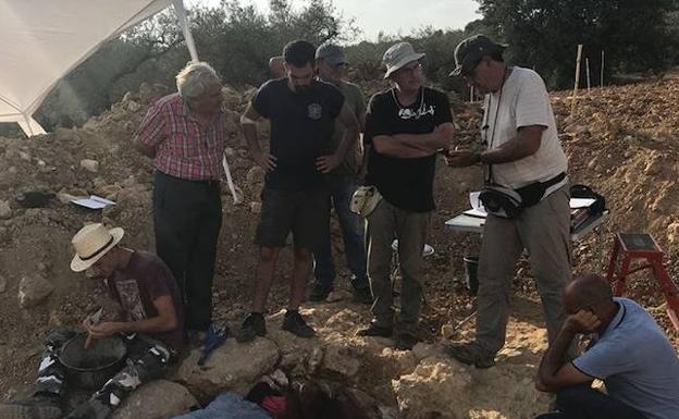  The ascension of subtropical crops inwards La Axarqu For You Information - Chalcolithic tomb constitute inwards southern Spain