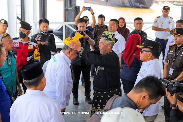    Plt Bupati Meranti H.Asmar Sambut Kunjungan Gubernur Riau di Kepulauan Meranti   