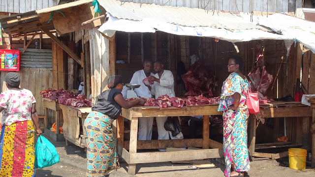 The butchers did NOT like making pictures of their meat from near. Was it because of flies?